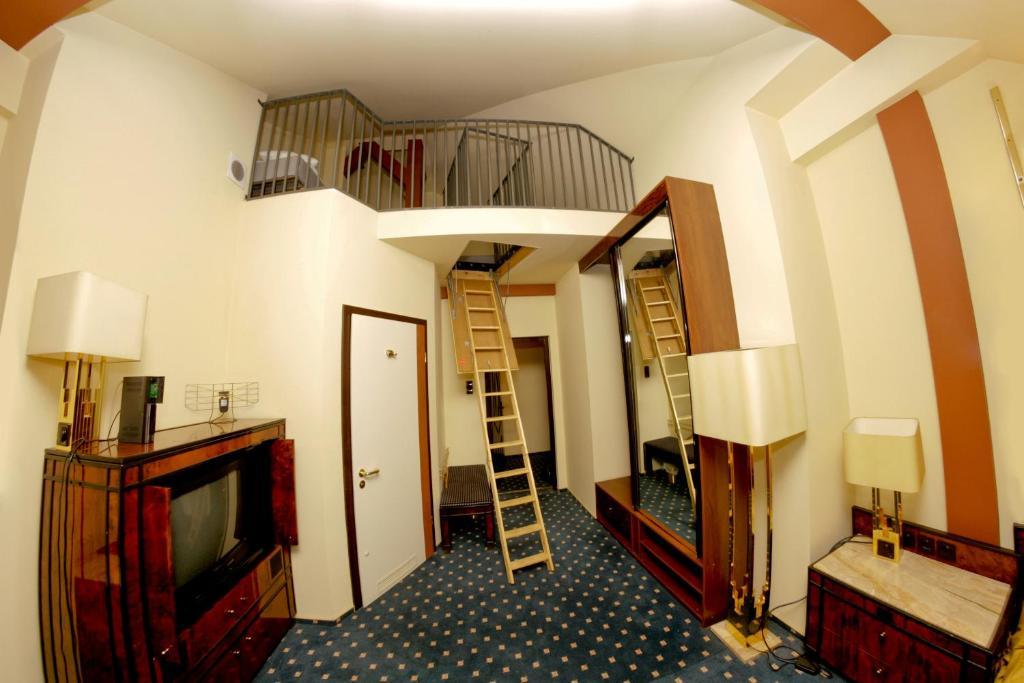 Hotel Podzamcze Tarnów Exteriér fotografie