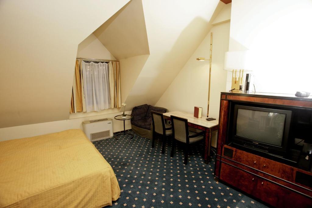 Hotel Podzamcze Tarnów Exteriér fotografie