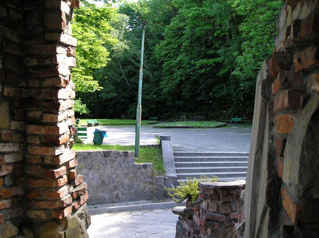 Hotel Podzamcze Tarnów Exteriér fotografie
