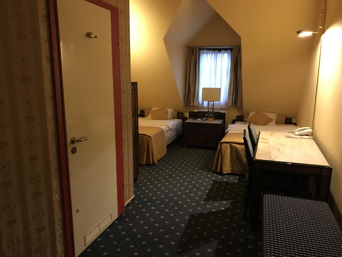 Hotel Podzamcze Tarnów Exteriér fotografie